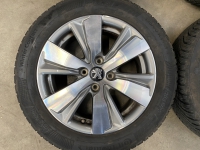 16 inch originele velgen + winterbanden Peugeot 2008 9813557977