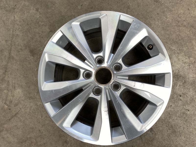 16 inch originele Volkswagen Golf Toronto  velg 5G0601025L 2