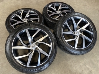 18 inch originele R line velgen + winterbanden Volvo V60 31471311 set 5