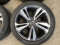 19 inch originele velgen + winterbanden Volvo V60 CC XC70 31680201