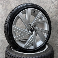 18 inch originele Bergamo velgen + winterbanden VW Golf 8 5H0601025M (4)
