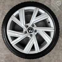 18 inch originele Bergamo velgen + winterbanden VW Golf 8 5H0601025M (4)