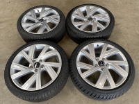 18 inch originele Bergamo velgen + winterbanden VW Golf 8 5H0601025M (4)