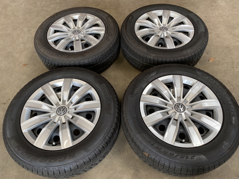 17 inch originele stalen velgen + winterbanden Volkswagen Tiguan SET A