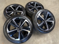 17 inch originele velgen + winterbanden Opel Astra L  9847065380 set 2