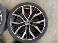 19 inch Santiago velgen + banden Volkswagen Golf
