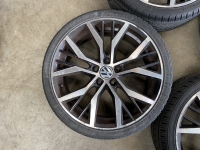 19 inch Santiago velgen + banden Volkswagen Golf