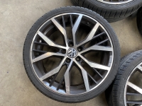 19 inch Santiago velgen + banden Volkswagen Golf