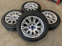 16 inch originele velgen + winterbanden Ford Focus