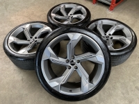 22 inch originele velgen + zomerbanden Audi E-Tron S - Q8 4KE601025D