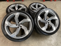 22 inch originele velgen + zomerbanden Audi E-Tron S - Q8 4KE601025D