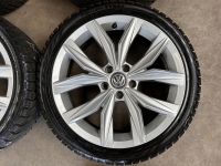 18 inch originele Kingston velgen + winterbanden Volkswagen Golf