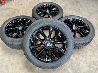 16 inch originele velgen + winterbanden BMW 1 serie F20 style 411 zwart