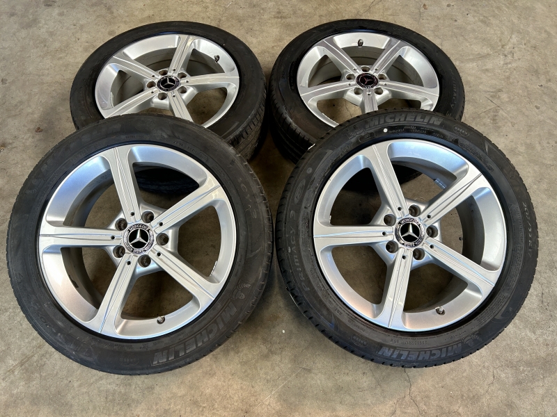 17 inch originele velgen + zomerbanden Mercedes A, B klasse CLA  A1774011200