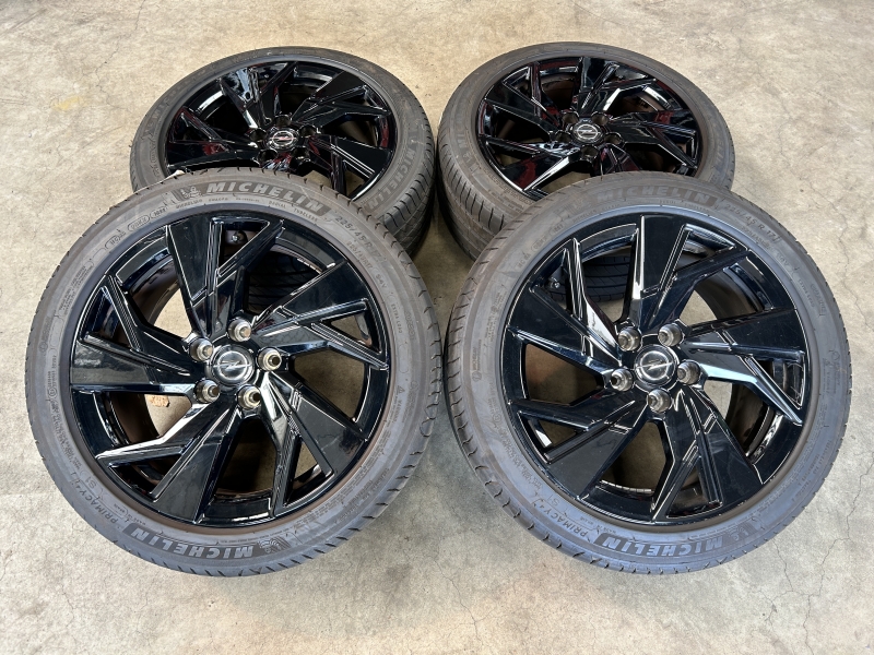 17 inch originele velgen + Michelin zomerbanden Opel Astra L 9843281580 set 2