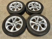 16 inch originele velgen + zomerbanden Opel Corsa D E