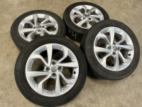 16 inch originele velgen + zomerbanden Opel Corsa D E