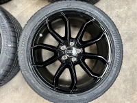 17 inch originele velgen + zomerbanden Audi A1 S line 82A071497A