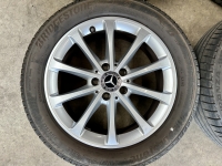 17 inch originele velgen + zomerbanden Mercedes A, B klasse CLA  A1774010300 set 1