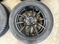 18 inch originele velgen + winterbanden Mercedes GLA GLVB EQA EQB A2474012600