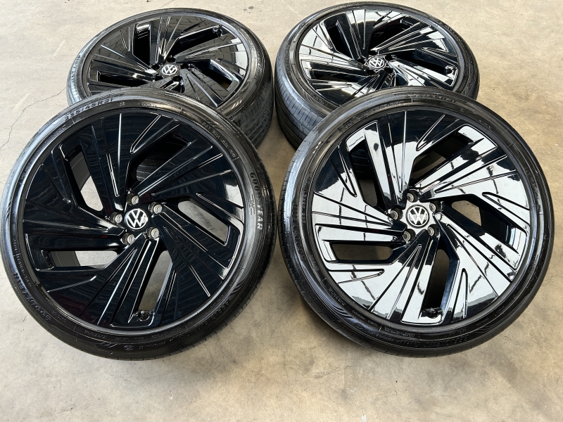 21 inch originele Narvik velgen Volkswagen ID.Buzz + zomerbanden 12D601025D / 12D601025E