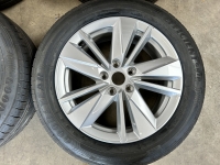 17 inch originele velgen + zomerbanden Skoda Karoq 57A601025AA