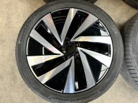 20 inch originele velgen + zomerbanden Volkswagen Tiguan 30G601025A set 1