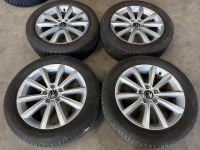 17 inch originele Merano velgen + winterbanden Volkswagen Passat 3G0071497C set A