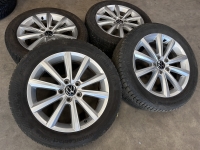 17 inch originele Merano velgen + winterbanden Volkswagen Passat 3G0071497C set A