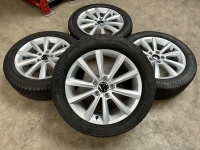 17 inch originele Merano velgen + winterbanden Volkswagen Passat 3G0071497C set A