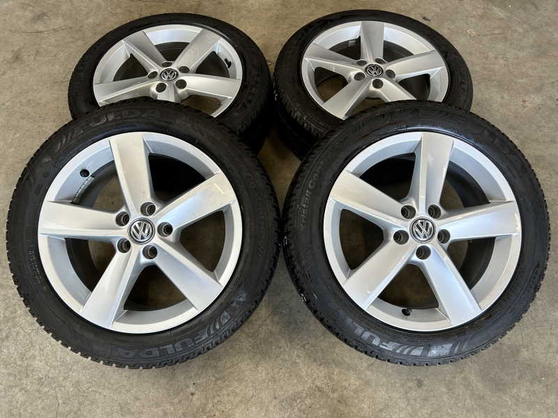 16 inch originele Rivazza velgen winterbanden Volkswagen Polo 6R0601025Q www.originalwheels