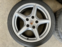 18 inch originele velgen + zomerbanden Porsche 911 997 99736213600 99736214001