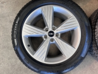 19 inch originele velgen + winterbanden Audi Q4 e-tron 89A601025B