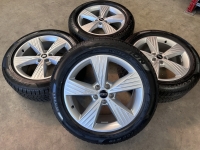 19 inch originele velgen + winterbanden Audi Q4 e-tron 89A601025B