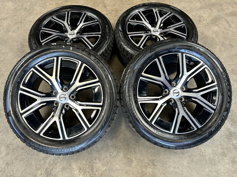 17  inch originele velgen + winterbanden Volvo V60 S60 V70 32271987