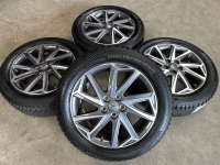 16 inch originele velgen + winterbanden Toyota Yaris PW457-0D004 set 1