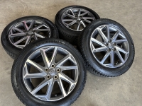 16 inch originele velgen + winterbanden Toyota Yaris PW457-0D004 set 1