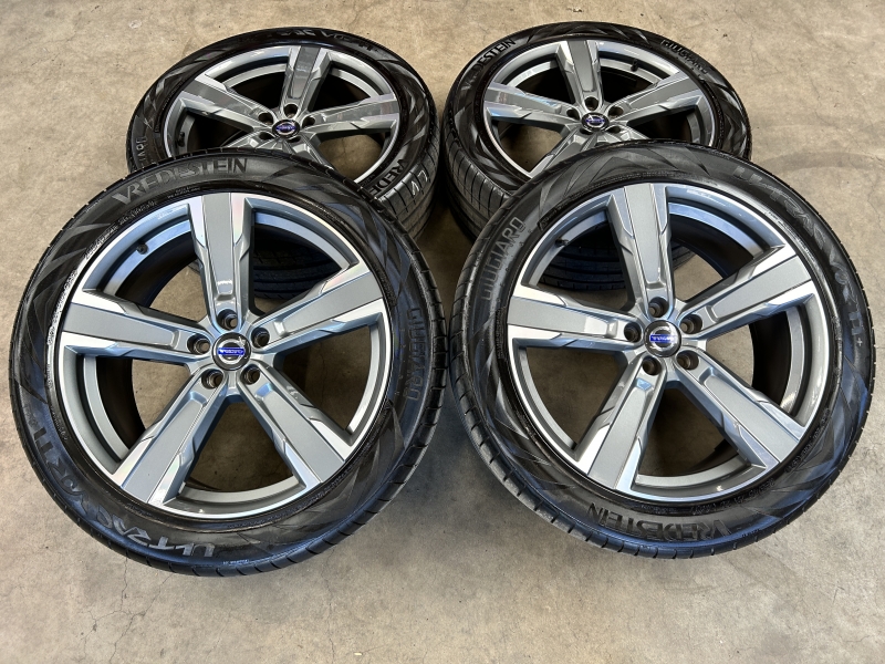 20  inch originele Altias velgen + zomerbanden volvo XC60 31445231