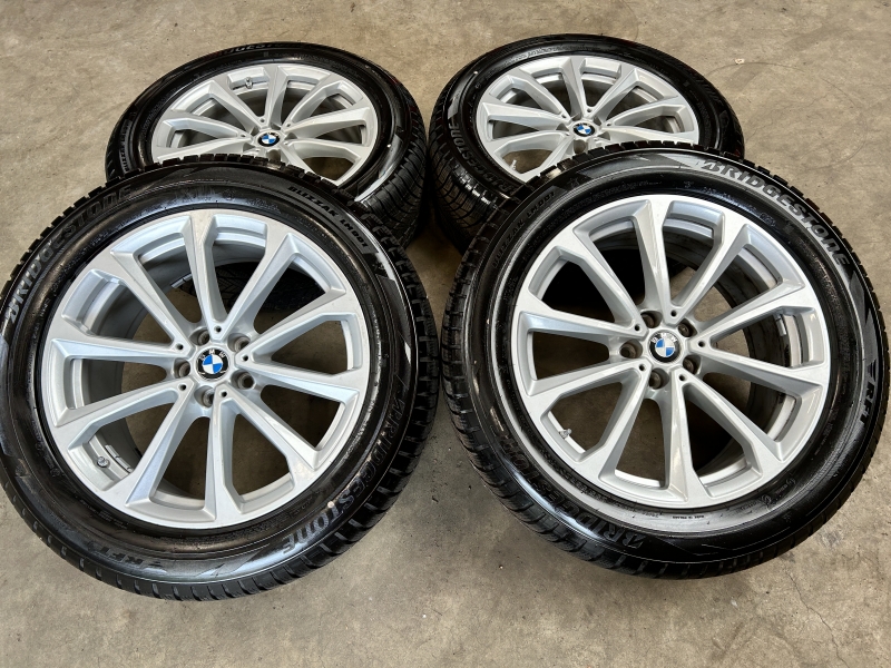 20 inch originele velgen + winterbanden BMW X7 G07 style 750 6880688 set 2