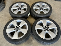 17 inch originele velgen + winterbanden Audi A3 8V0601025BK