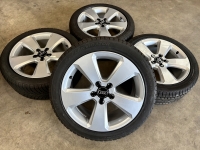 17 inch originele velgen + winterbanden Audi A3 8V0601025BK