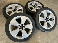 17 inch originele velgen + winterbanden Audi A3 8V0601025BK