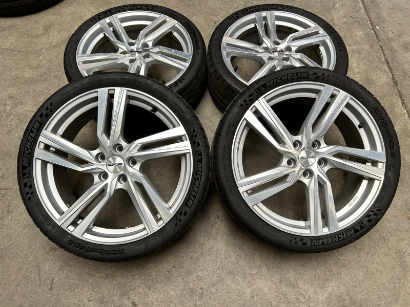 19 inch GMP Arcan velgen + zomerbanden Volkswagen Audi A3 / VW Golf