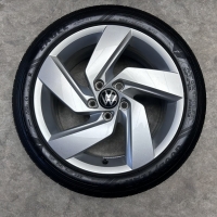 17 inch originele Richmond GTI velgen + zomerbanden Volkswagen Golf 8 5H0601025E