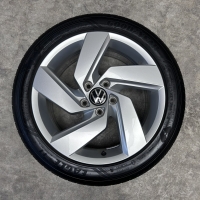 17 inch originele Richmond GTI velgen + zomerbanden Volkswagen Golf 8 5H0601025E
