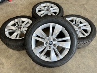 17 inch originele velgen + zomerbanden Skoda Karoq 57A601025K