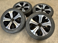 19 inch originele velgen + winterbanden Volvo XC40 Pure Electric 32143627, 32143628