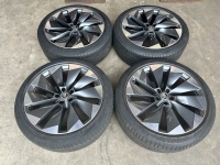 21 inch originele Betria velgen + zomerbanden Skoda Enyaq 5LA601025BL