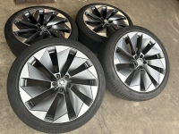 21 inch originele Betria velgen + zomerbanden Skoda Enyaq 5LA601025BL