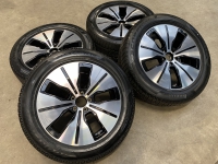 19 inch originele velgen + winterbanden Mercedes EQC 235 55 19 A2934011200 set 1